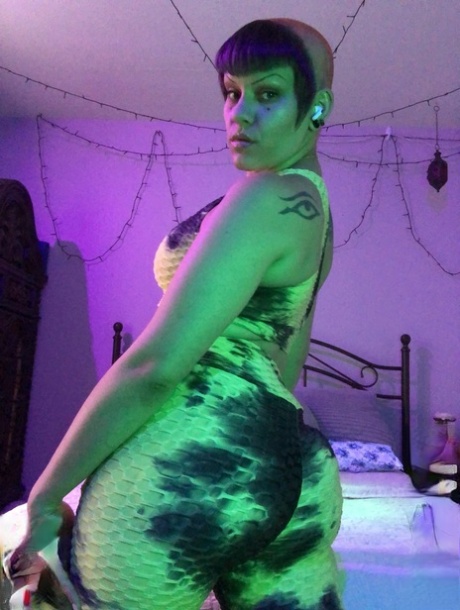 fat blonde wife naked hot naked photo