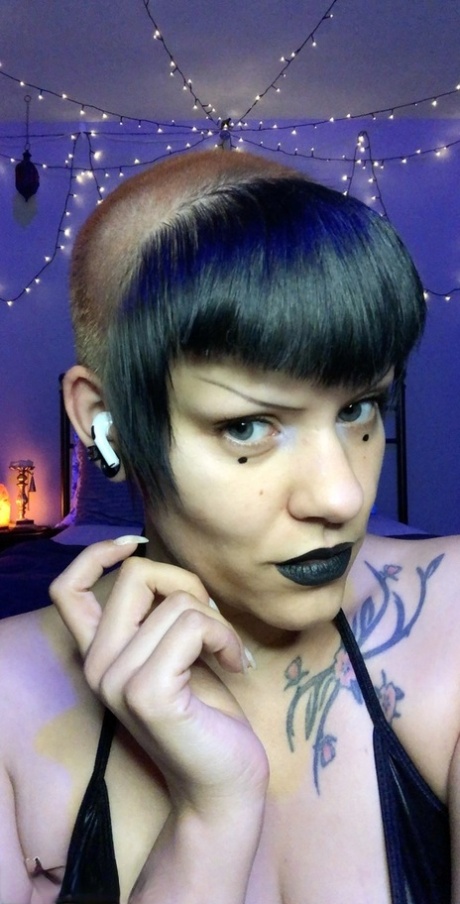 thick ebony naked twerk naked pic