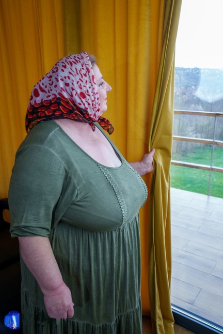 bbw wheelchair art nude gallery