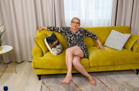 friends thick ass mom free xxx image