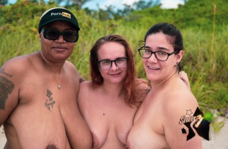 thick latina screaming art nude images