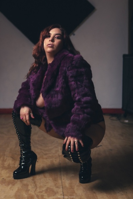 fat girl leggings beautiful porn img