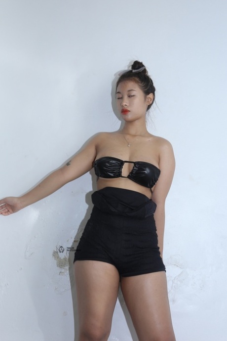 climax grup bbw hyun bin naked gallery