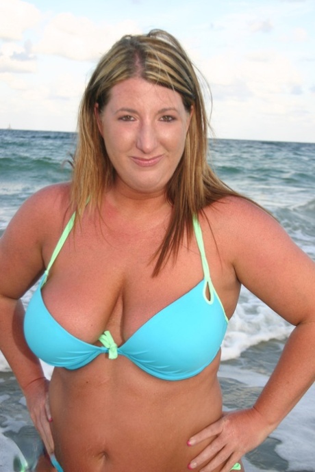 bbw short dress nude galleries