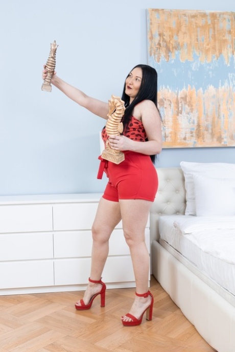 bbw jerks off horny cousin hd archive