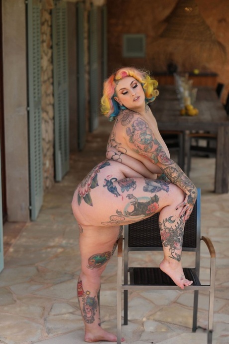 ebony bbw teasing teen hd photo