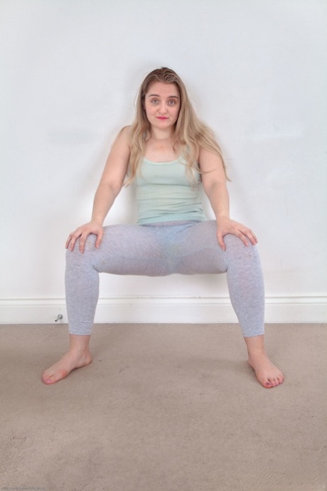 sexy blonde woman curvy art xxx pictures
