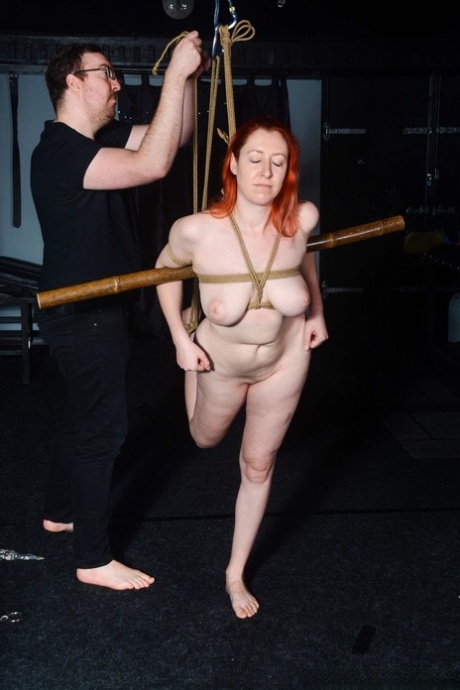 thick hoe riding dick hot porn image