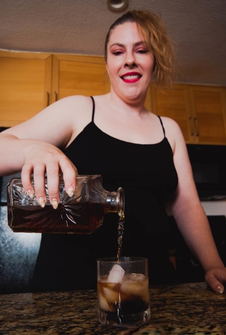 bbw body worship free sex gallery