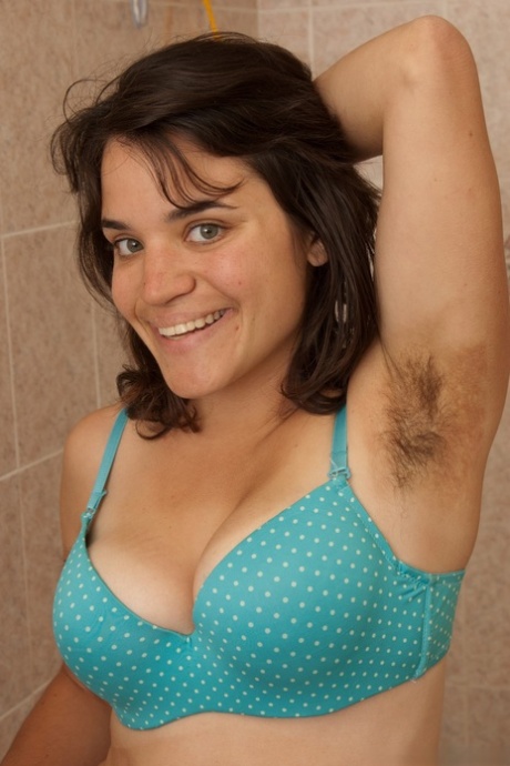thick cutie has a phat booty and makes her pussy cum free porn pics