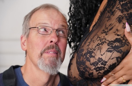 thick ass dick pleaser art nude galleries