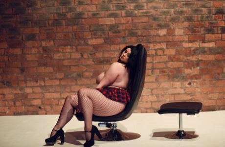 mature bbw wife plays with big hairy cock on cam free xxx galleries