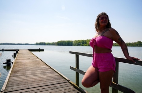 fat stepdaughter art naked photos
