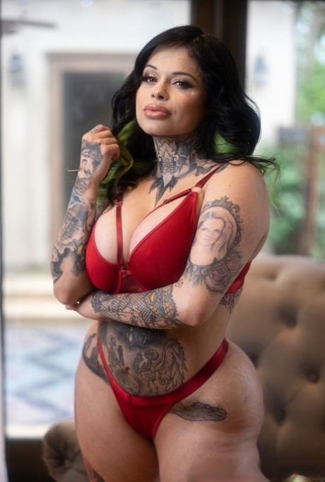 fat women srx small boy top picture