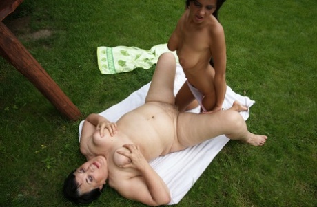 bbw fat english aunty free nude images
