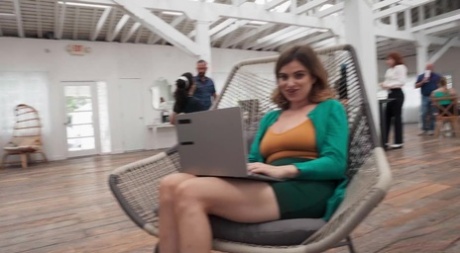 chubby slut assh lee offering fat ass for hardcore anal hot sex photos