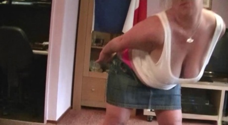 huge ass shaking sluts nudes photo