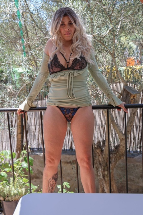 quick ride big booty ebony erotic images