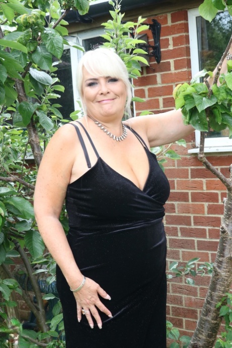 chubby mature pantyhose hot sexy photos