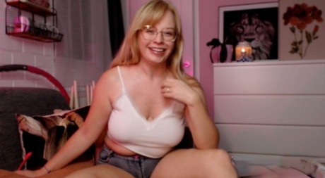 bbw mistress kim facesitting art xxx pic