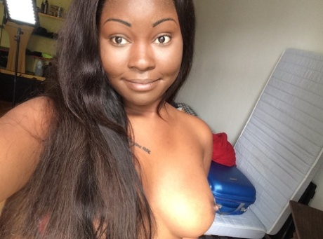 im getting a chubby belly hot nude photo