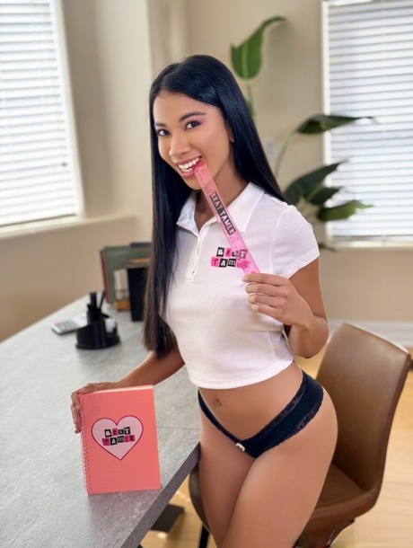curvy mom solo exclusive picture