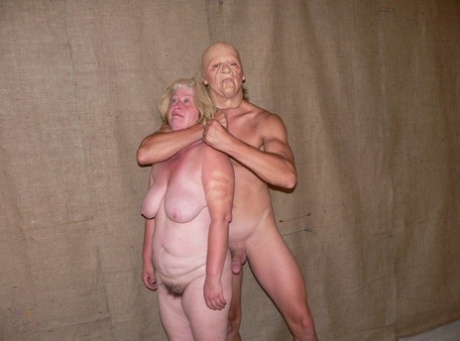 curvy hairy blonde hot naked pics