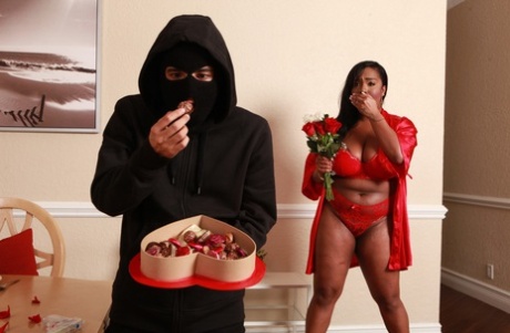 thick latina hooker hot porn images